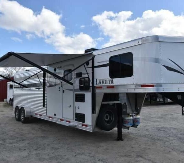 2018 Lakota Charger LQ Stock Trailer with 9' Short Wall